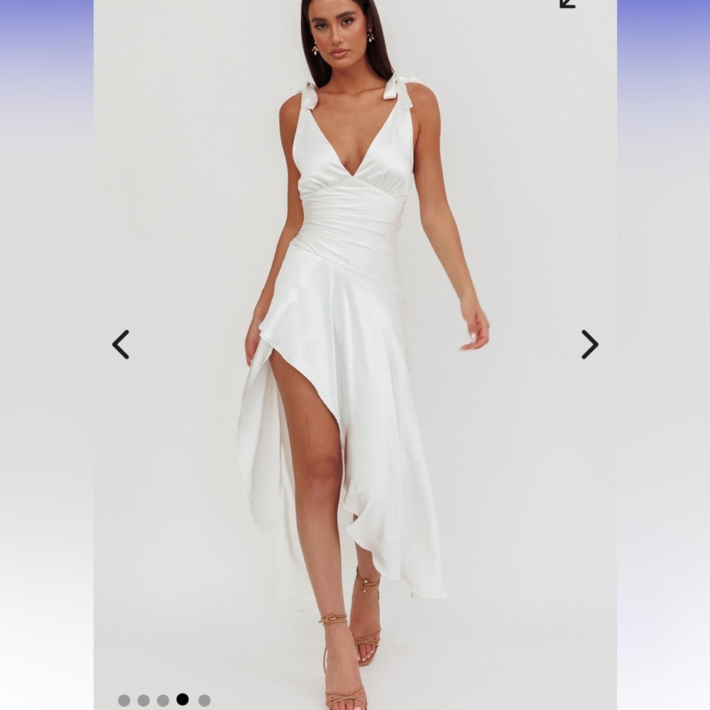 Selfie Leslie - Aquila Tied Shoulder High-Low Hem Dress Oyster